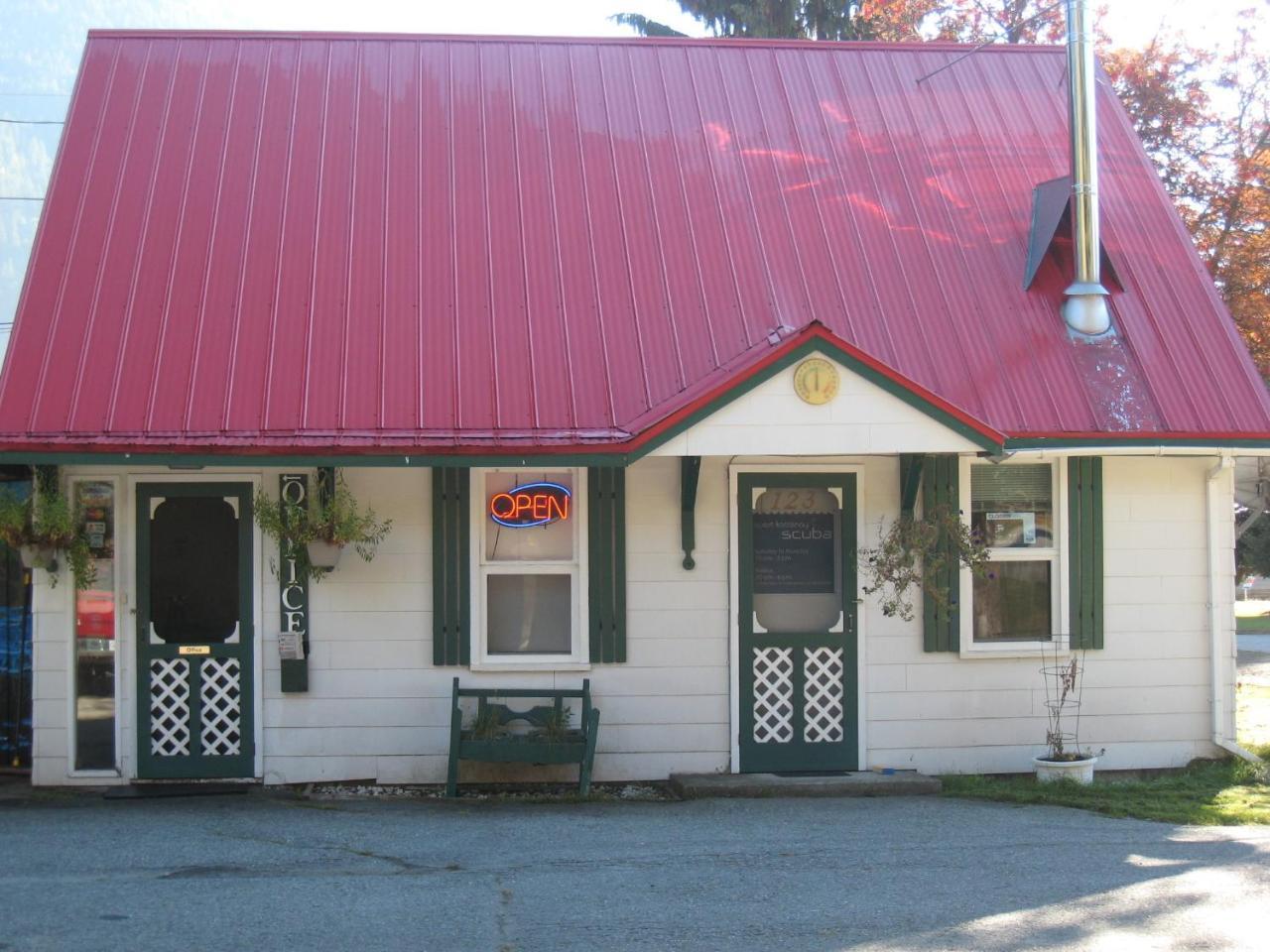 Reno Motel Salmo Exterior foto